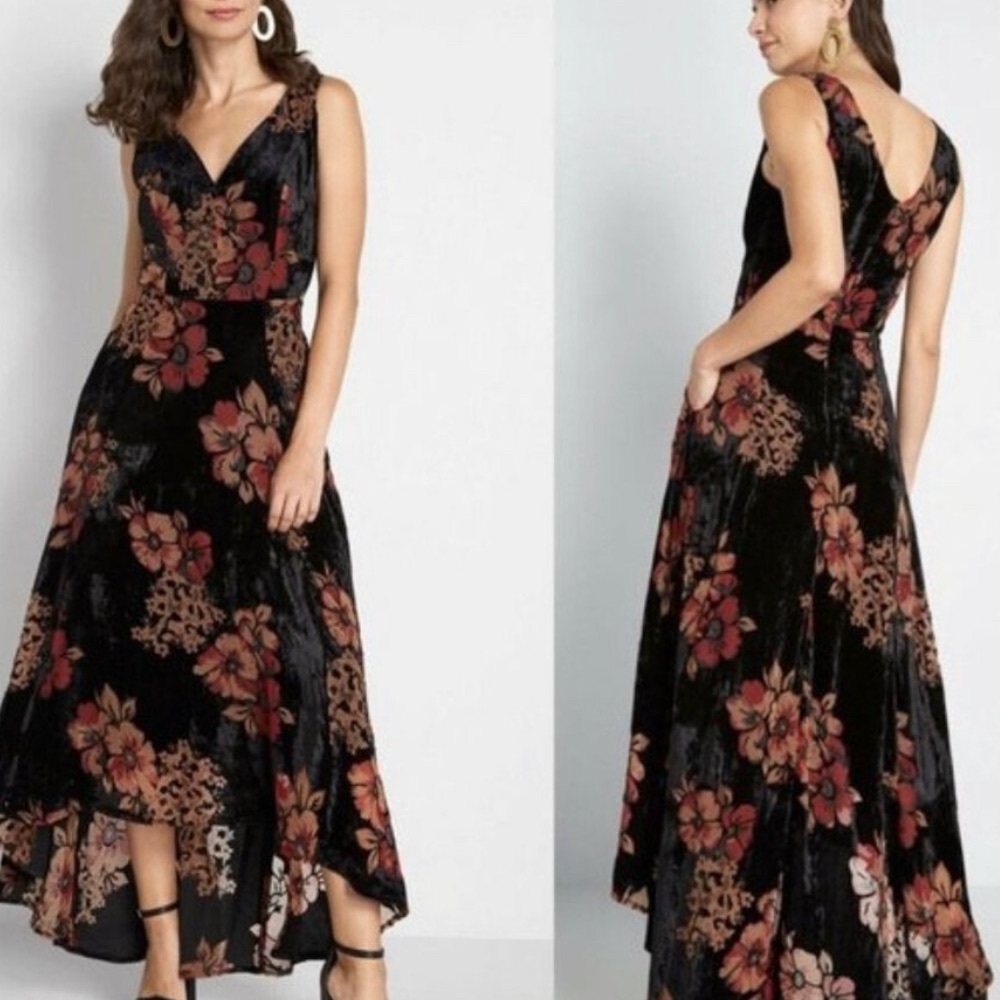 MODCLOTH X COLLECTIF LONDON  ISABELLA VELVET BLACK HI-LOW FLORAL DRESS  XS UK-8